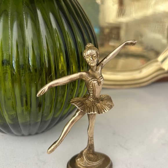 Elegant mcm 4 inch mcm solid brass Gold Ballerina Figurine
